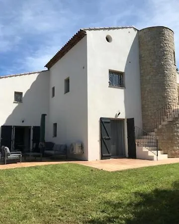 Studio Classe 3 Etoiles De 36 M2, Independant Dans Avec Piscine