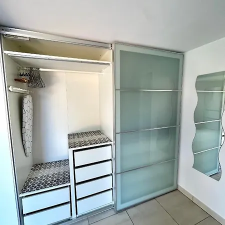 Studio Classe 3 Etoiles De 36 M2, Independant Dans Avec Piscine