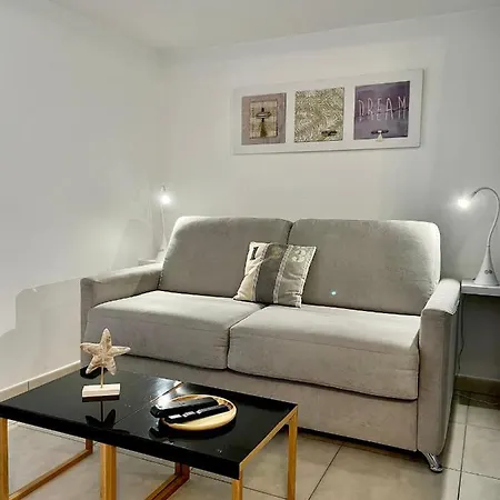 Appartement Studio Classe 3 Etoiles De 36 M2, Independant Dans Avec Piscine Sainte-Maxime